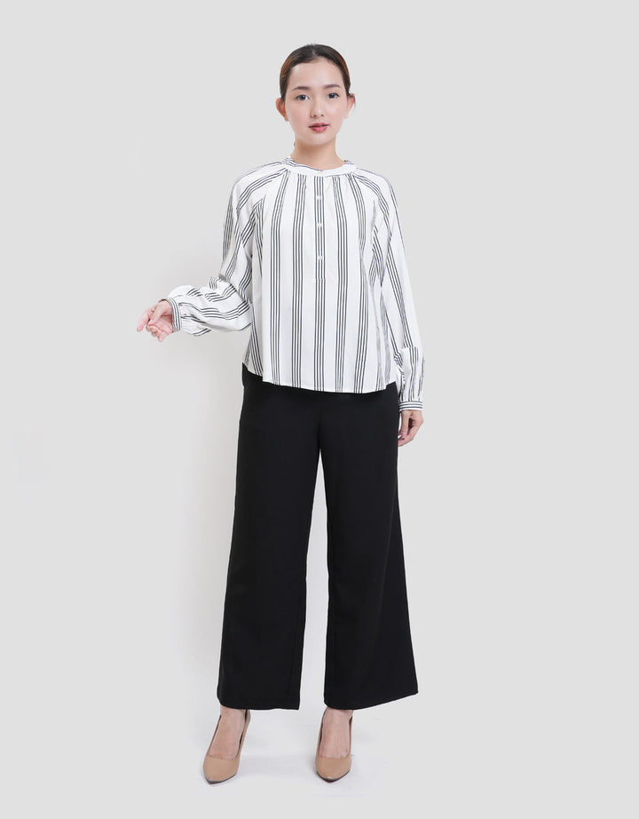 St. Yves Voluminous Fine Rayon Printed Blouse Wanita