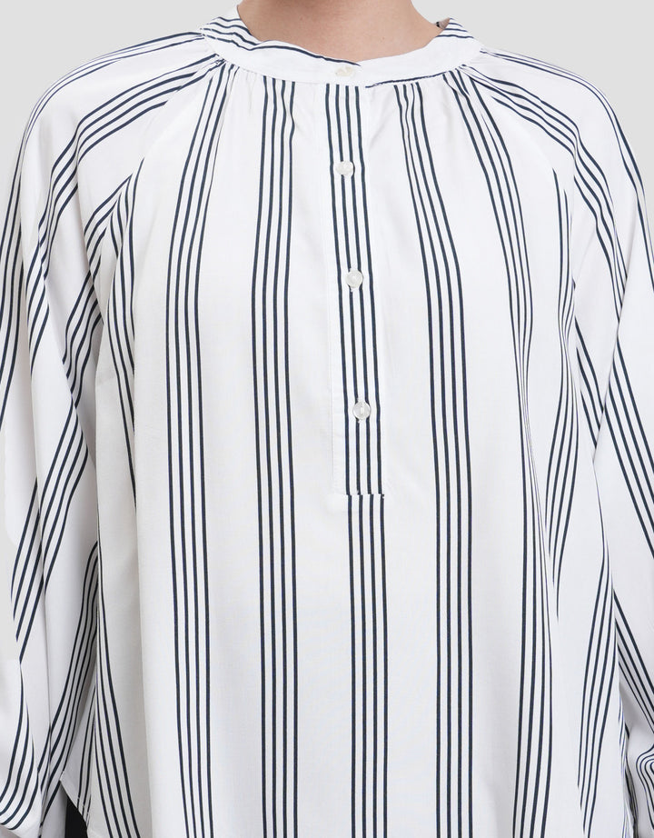 St. Yves Voluminous Fine Rayon Printed Blouse Wanita