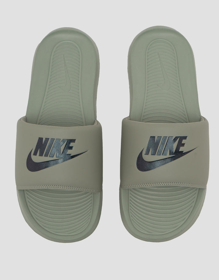 Nike Sandal Slipper Victori One Cn9675-305 Pria