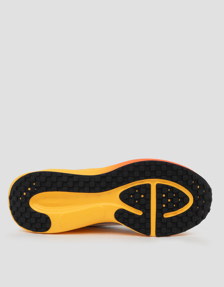 Nike Revolution 8 Running Shoes Hj9198-104 Pria