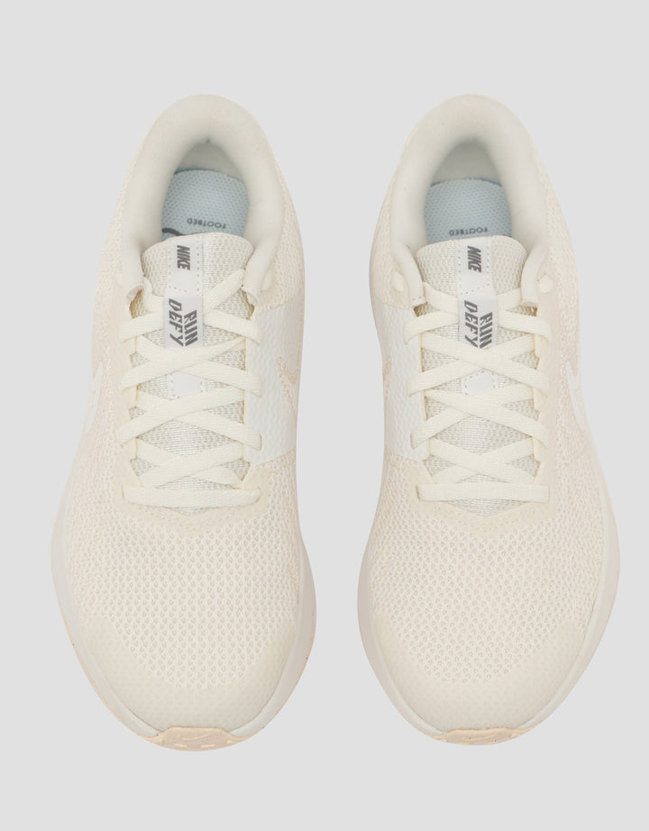 Nike Defy Sepatu Running Wanita