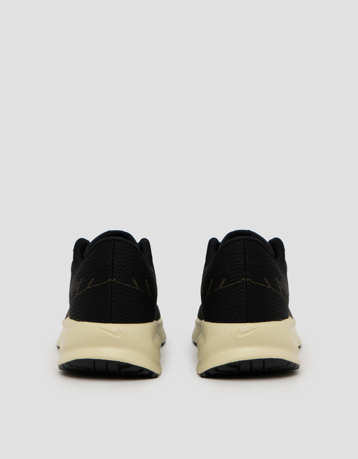 Nike Defy Running Shoes Pria