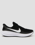 Nike Revolution 8 EasyOn Running Shoes Pria