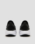Nike Revolution 8 EasyOn Running Shoes Pria