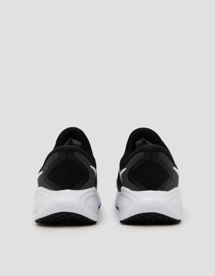 Nike Revolution Sepatu Running Wanita