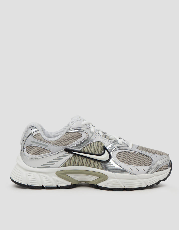 Nike Sepatu V5 Rnr Hq7901-301 Sneakers Wanita
