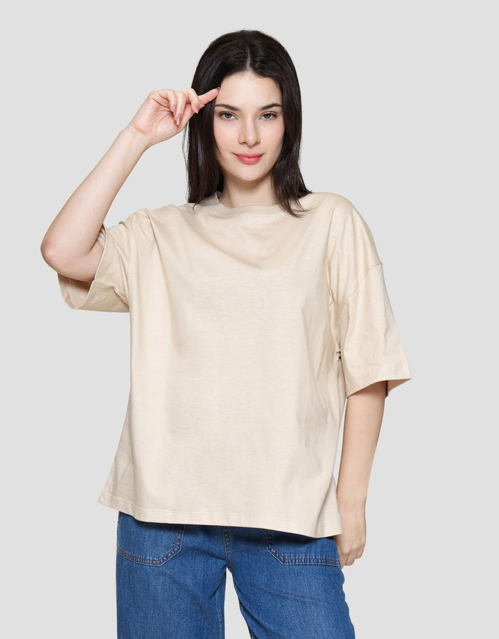 Nevada Comb Basic Kaos Oversize Wanita
