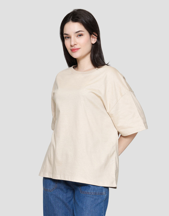 Nevada Comb Basic Kaos Oversize Wanita