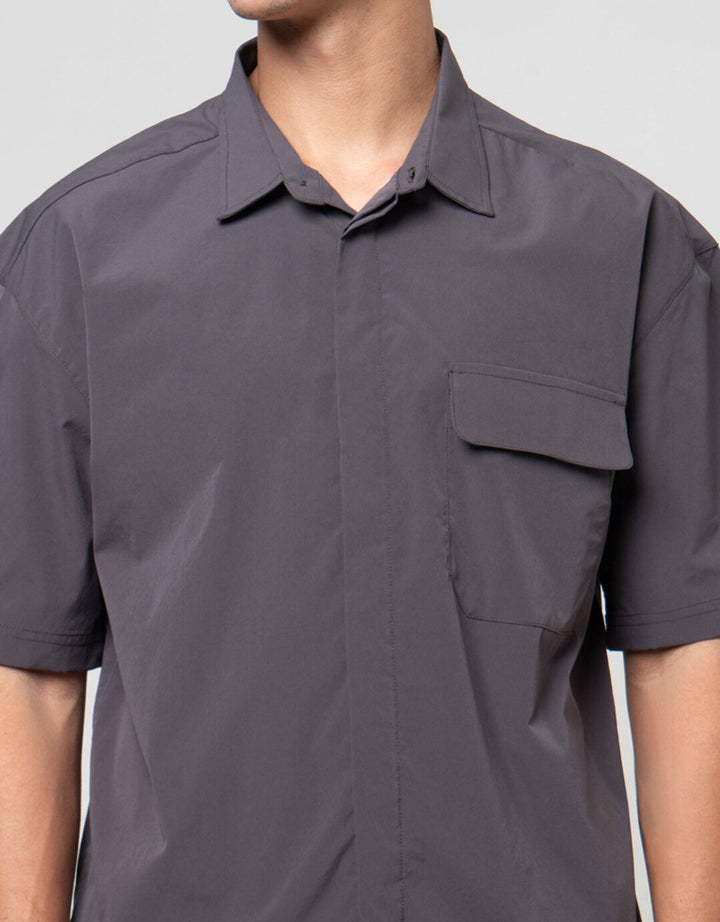 Suko Seamless Pocket Kemeja Lengan Pendek Pria