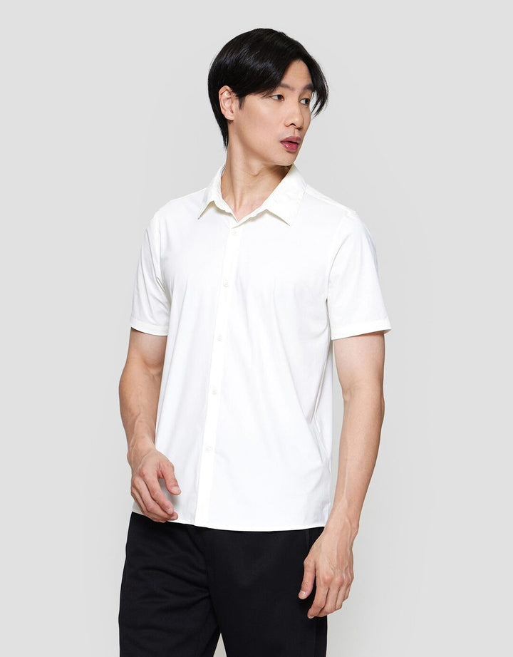 Suko Seamless Kemeja Pria
