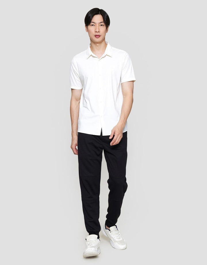 Suko Seamless Kemeja Pria