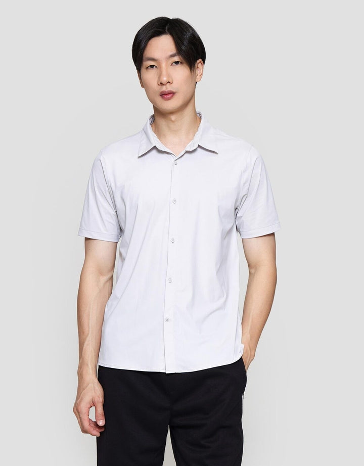 Suko Seamless Kemeja Pria