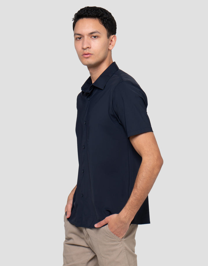Suko Seamless Kemeja Pria