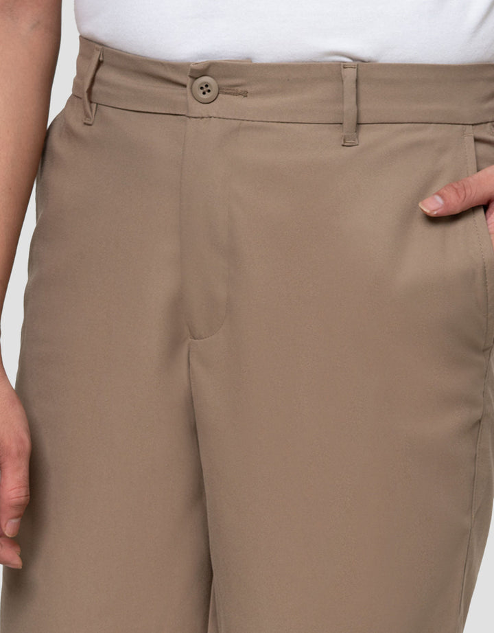 Cole Woven Bermuda Clean Sateen Celana Pendek Pria