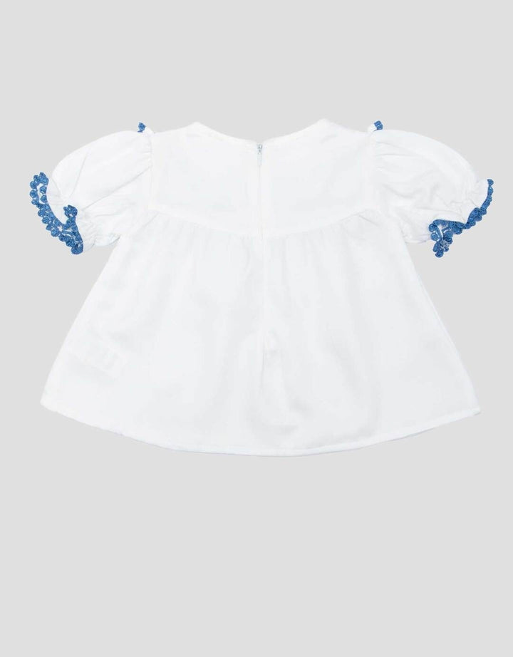 Little M With Lace Blouse Bayi