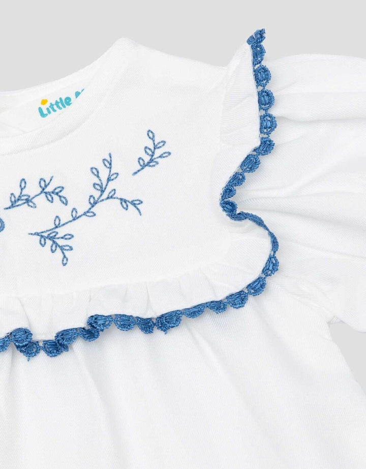 Little M With Lace Blouse Bayi