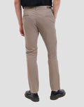 Lois HSS015BR Celana Slim Stretch Fit Chino Pria