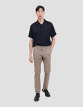 Lois HSS015BR Celana Slim Stretch Fit Chino Pria