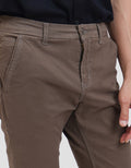 Lois HSS015OL Celana Slim Stretch Fit Chino Pria