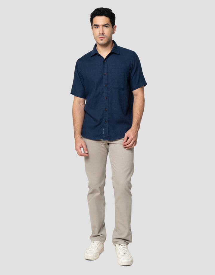 Lois Kemeja Casual Pria