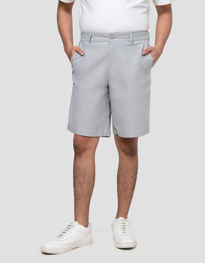 Cole Woven Bermuda Clean Sateen Celana Pendek Pria