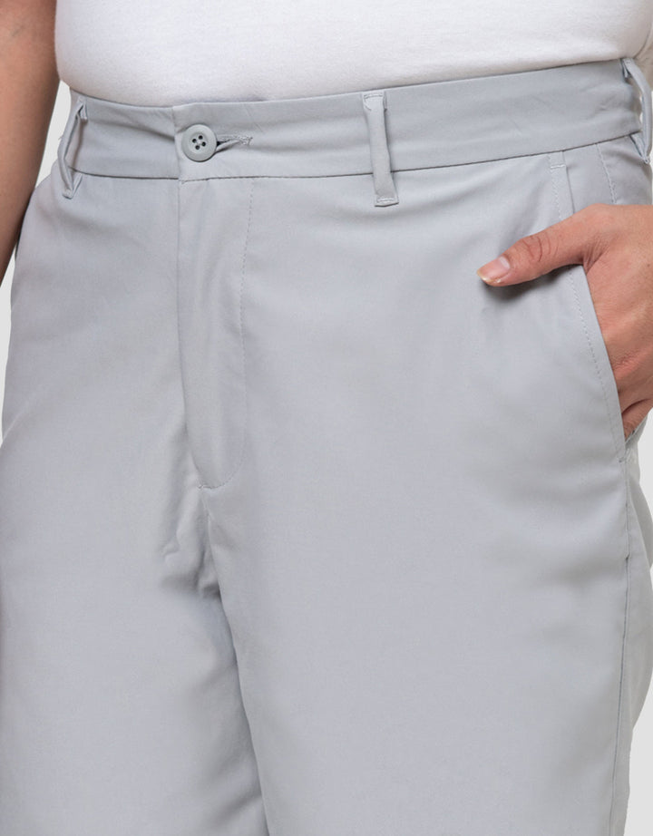 Cole Woven Bermuda Clean Sateen Celana Pendek Pria