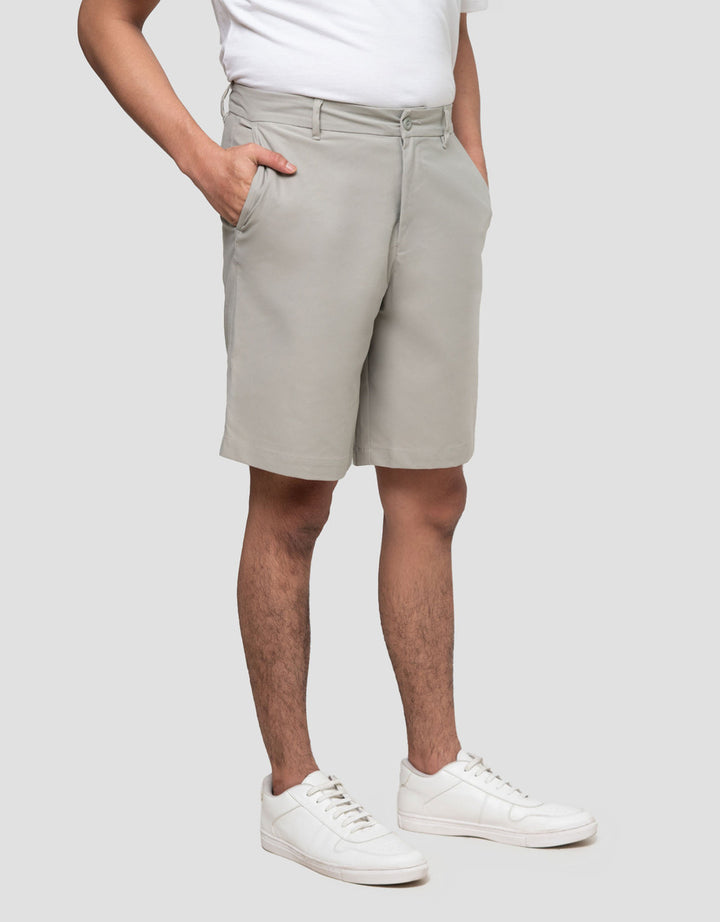 Cole Woven Bermuda Clean Sateen Celana Pendek Pria