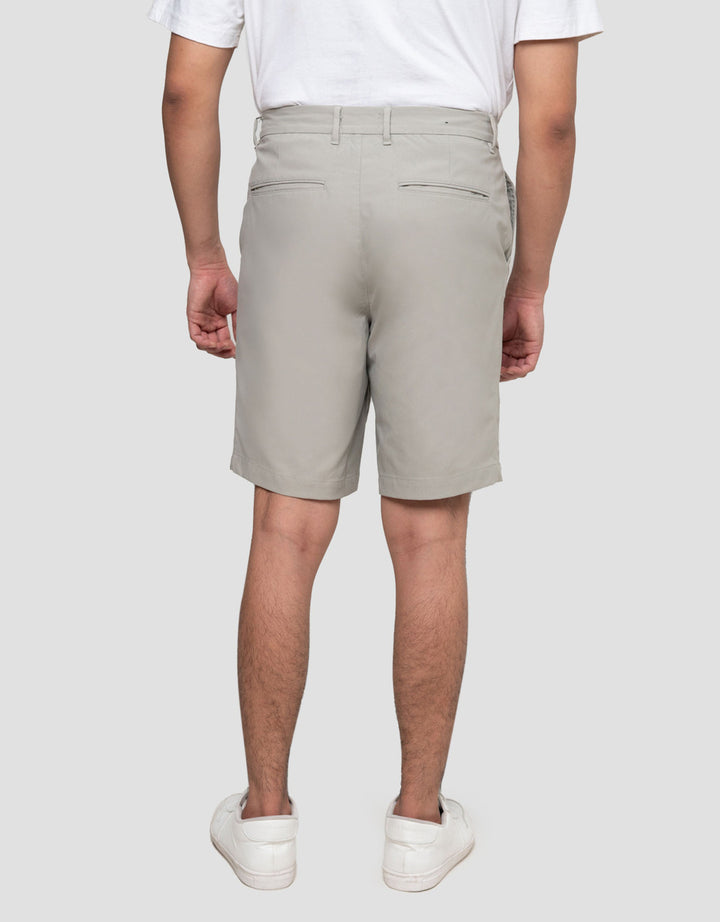 Cole Woven Bermuda Clean Sateen Celana Pendek Pria