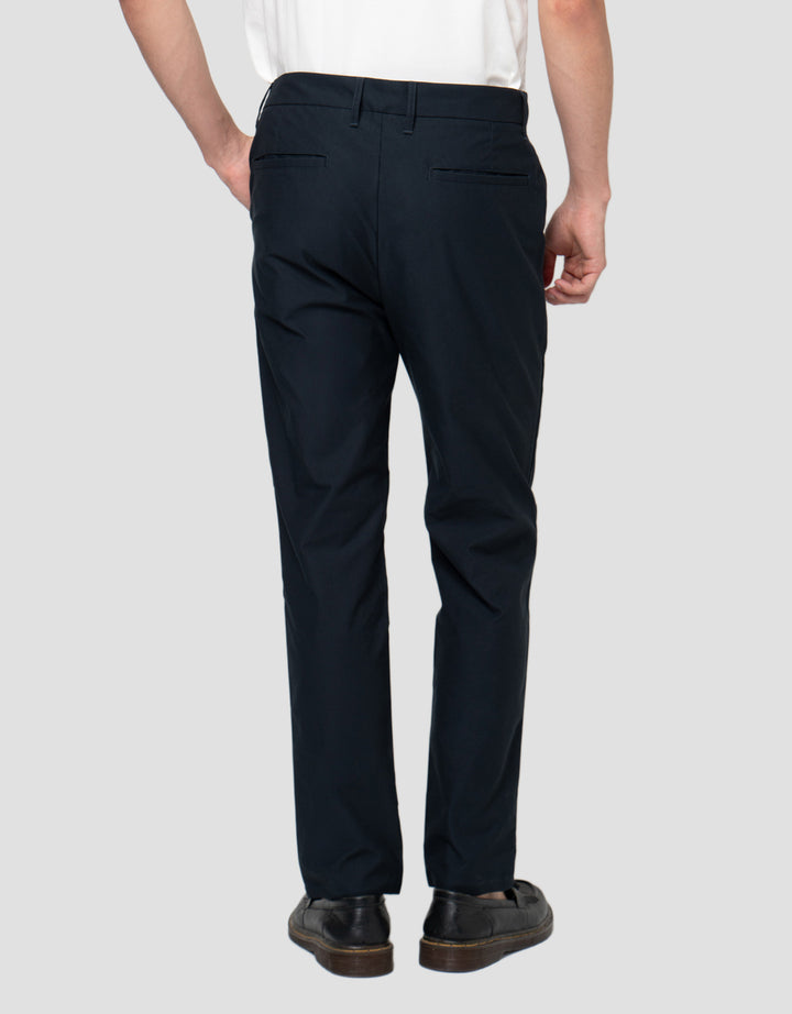 Cole Woven Slim Saten Celana Chinnos Pria
