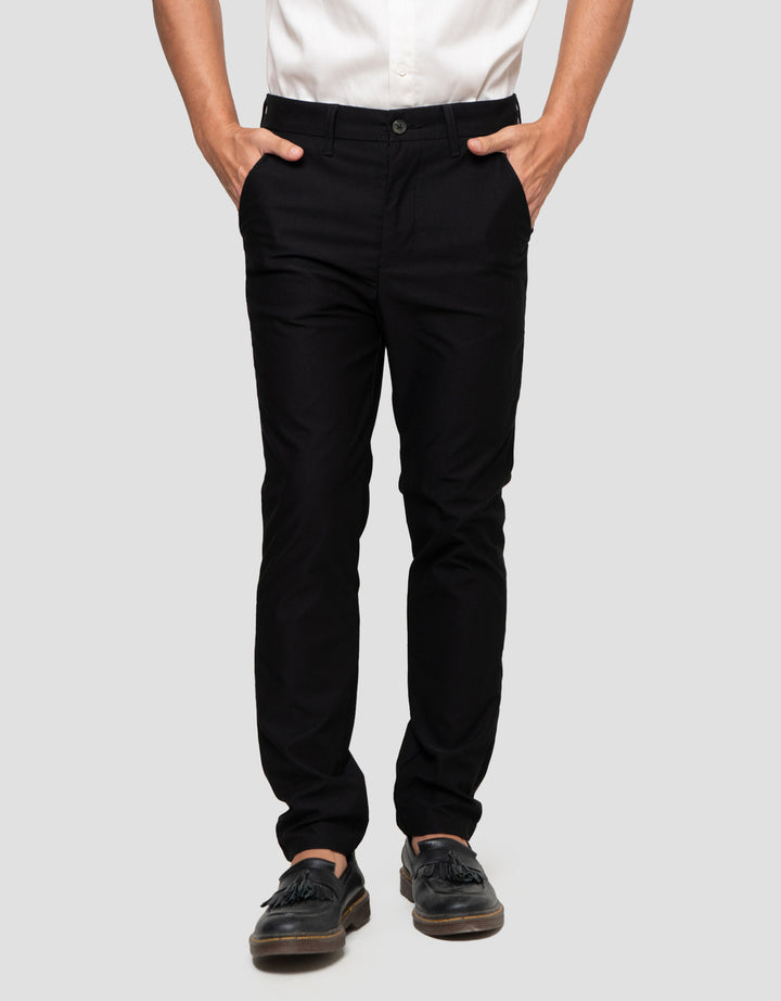 Cole Woven Slim Saten Celana Chinnos Pria