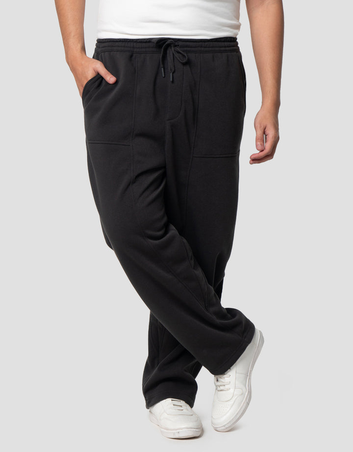 Nevada Knit Baggy Fit Cut And Sewn Front Celana Jogger Pria