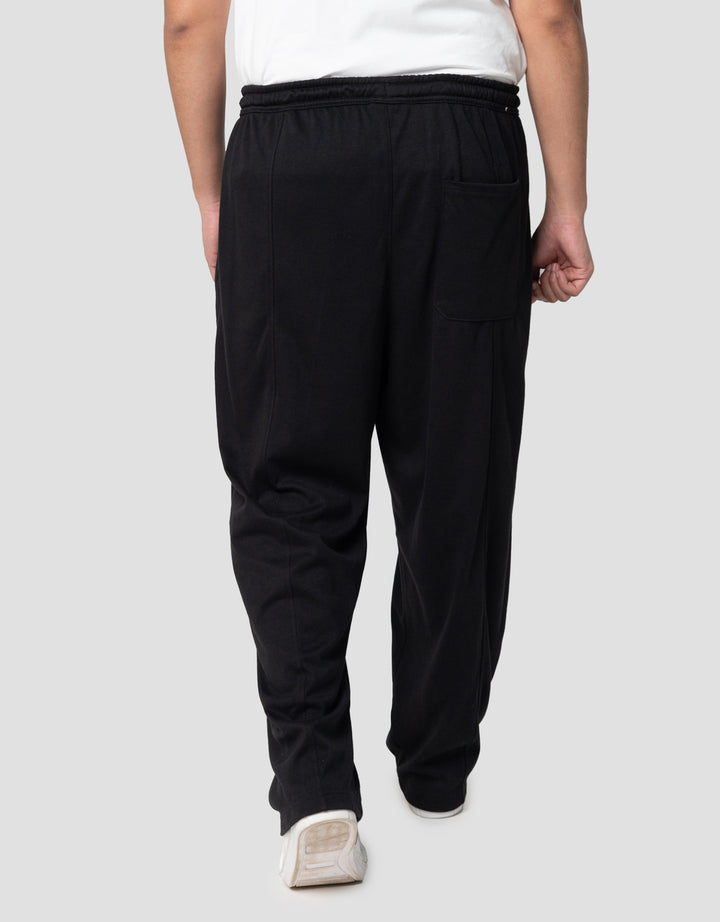 Nevada Knit Baggy Fit Cut And Sewn Back & Front Celana Jogger Pria