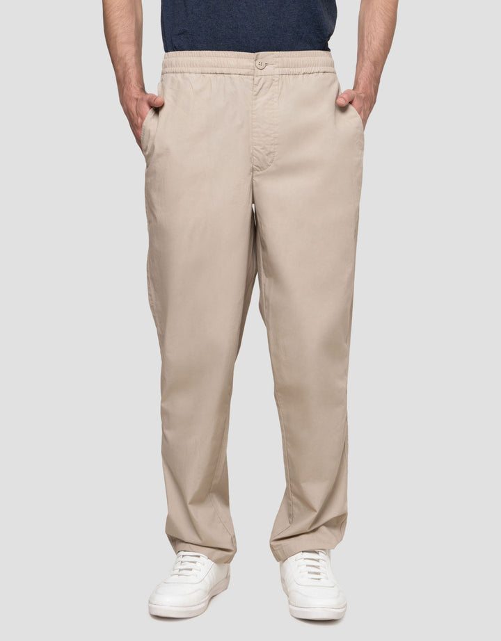 Cole Woven Clean Celana Jogger Pria