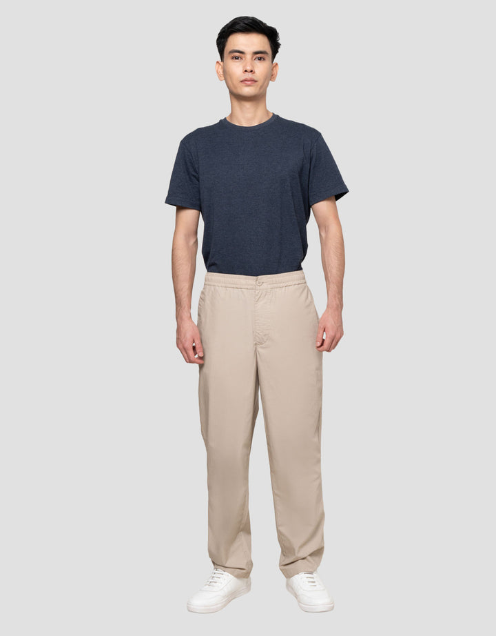 Cole Woven Clean Celana Jogger Pria