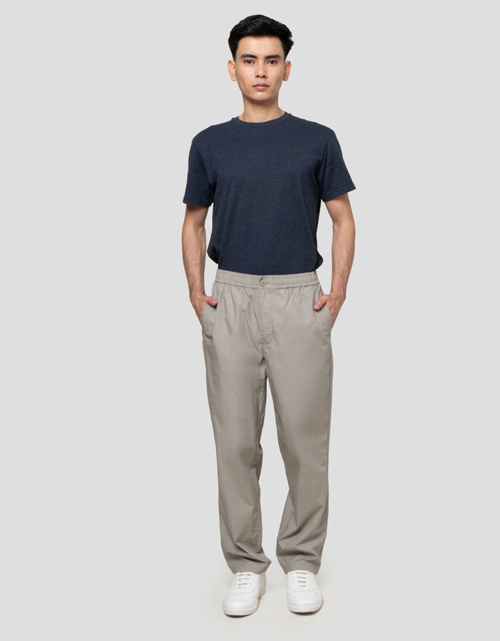 Cole Woven Clean Celana Jogger Pria