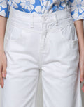 Details Denim Long Pants Straight Cut With Gold Button