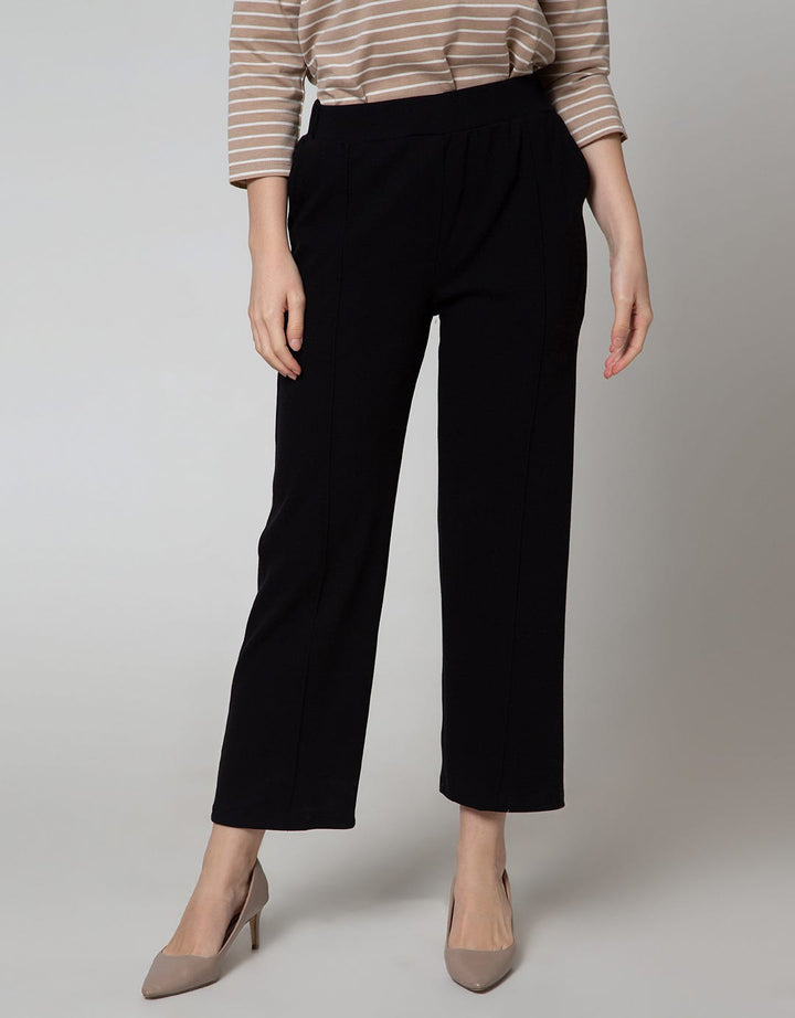 Details Long Pants Knit With Button Opening