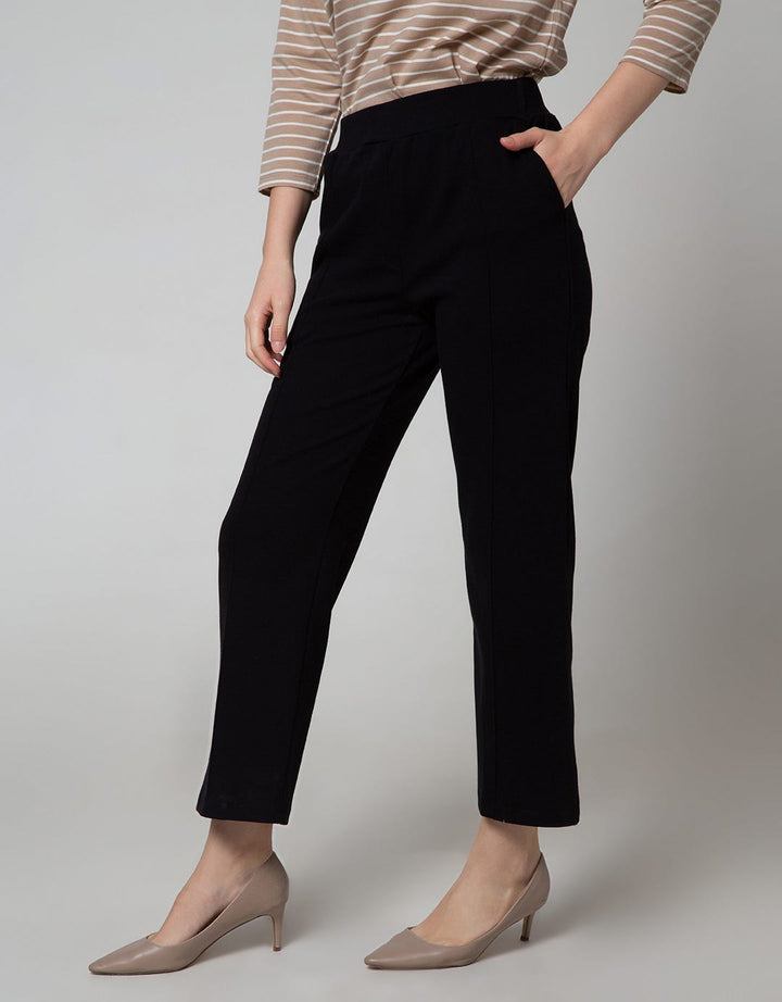 Details Long Pants Knit With Button Opening
