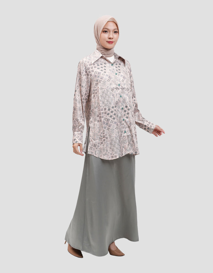 Expand Samara One Set Pakaian Wanita