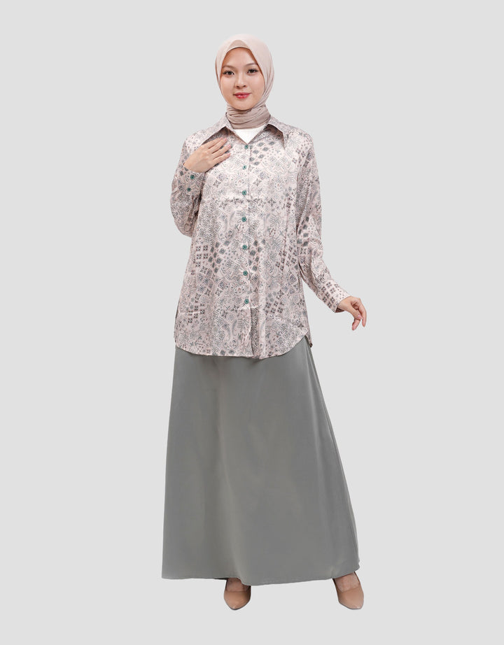 Expand Samara One Set Pakaian Wanita