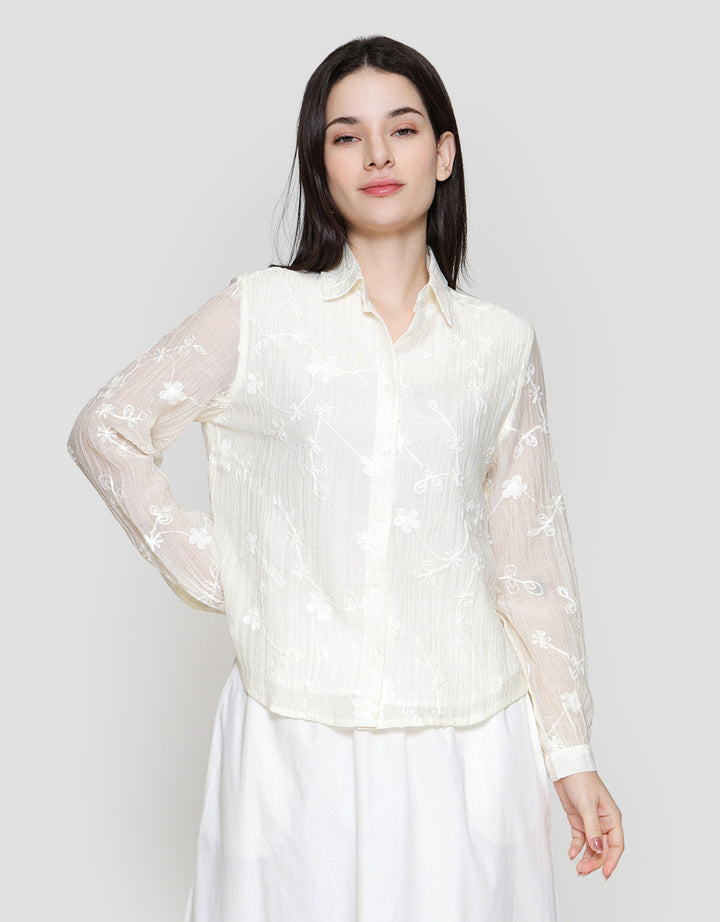 St. Yves Floral Textured Sheer Top Kemeja Wanita