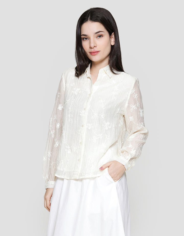 St. Yves Floral Textured Sheer Top Kemeja Wanita