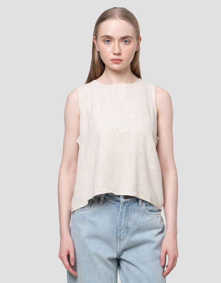 Nevada SleeveleTop With Back Overlap Kaos Wanita