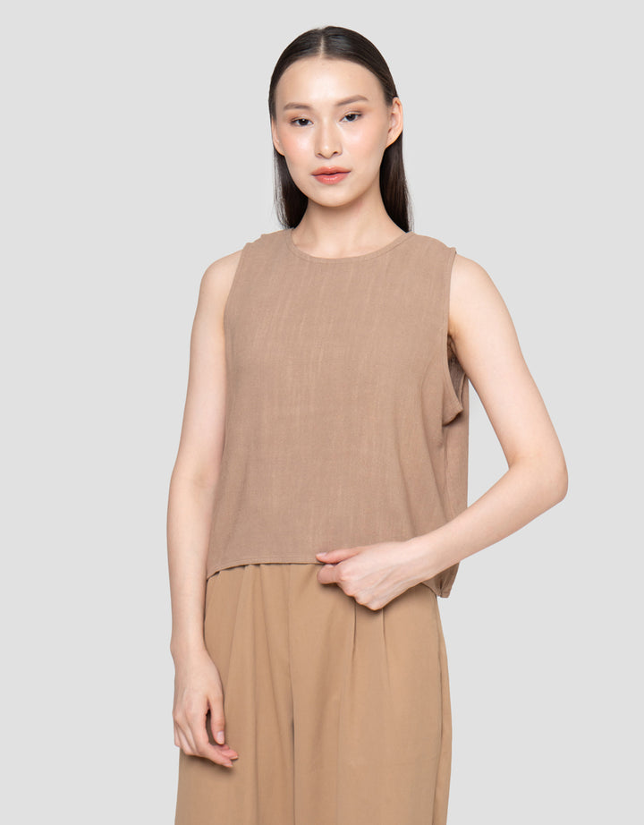 Nevada SleeveleTop With Back Overlap Kaos Wanita
