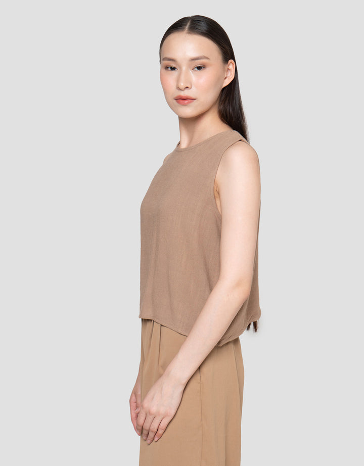 Nevada SleeveleTop With Back Overlap Kaos Wanita