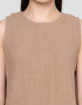 Nevada SleeveleTop With Back Overlap Kaos Wanita