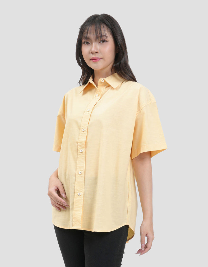 Nevada Boxy Oversize Kemeja Wanita