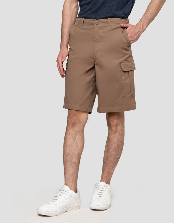 Cole Bermuda Celana Cargo Pria