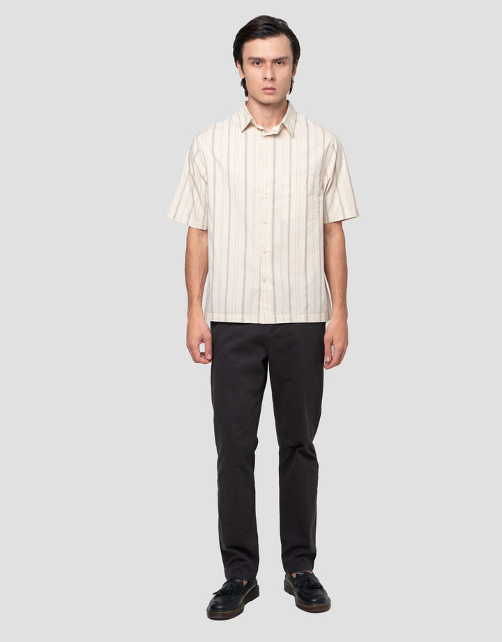 Cole Var Weaving Stripe Kemeja Pria