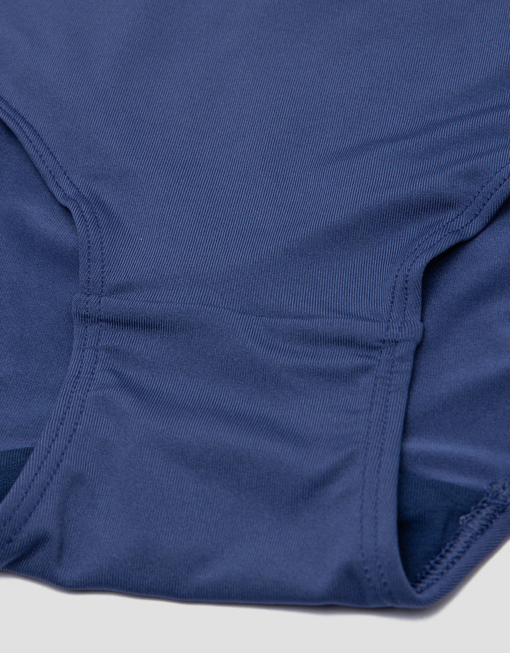 St. Yves Bahan Polly Spandek Celana Dalam Midi Wanita